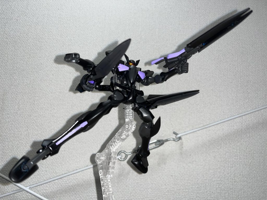 ドレイクハウリングとGNキャノンの同時攻撃のイメージ設定ではキャノン使用時、バインダーは展開するするんですが、そのギミックはオミットされてます！MGでは頼むでw