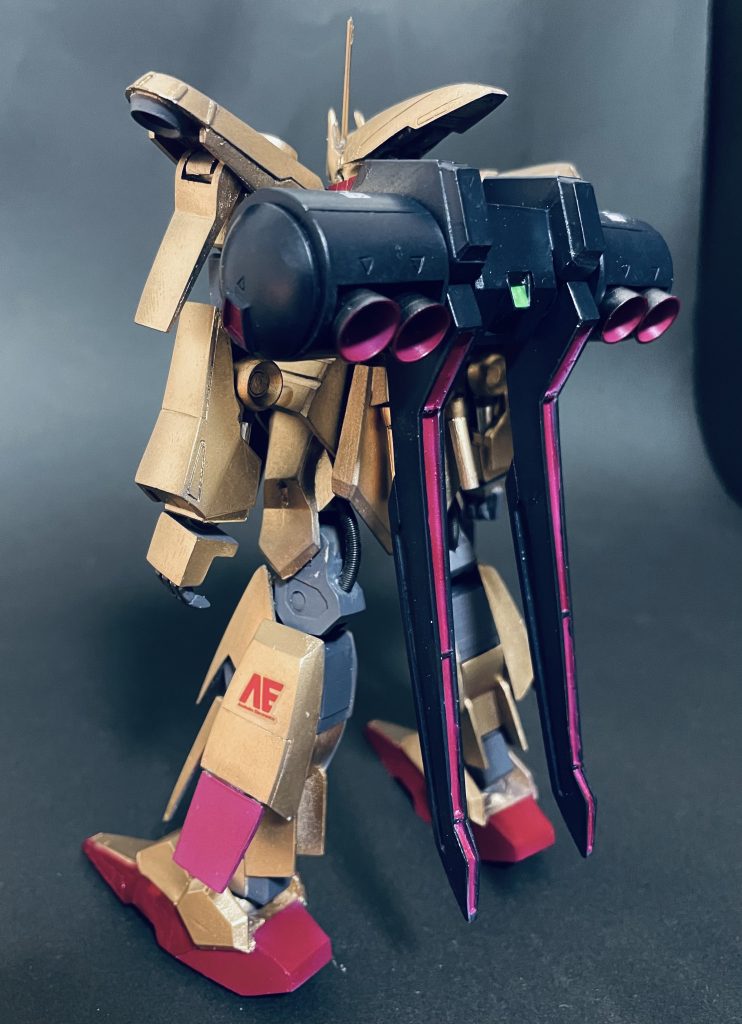 百式と大きく変更された大型のバックパックとスタビライザーが印象的です。以上になります！最後までご覧いただき、ありがとうございました🙇