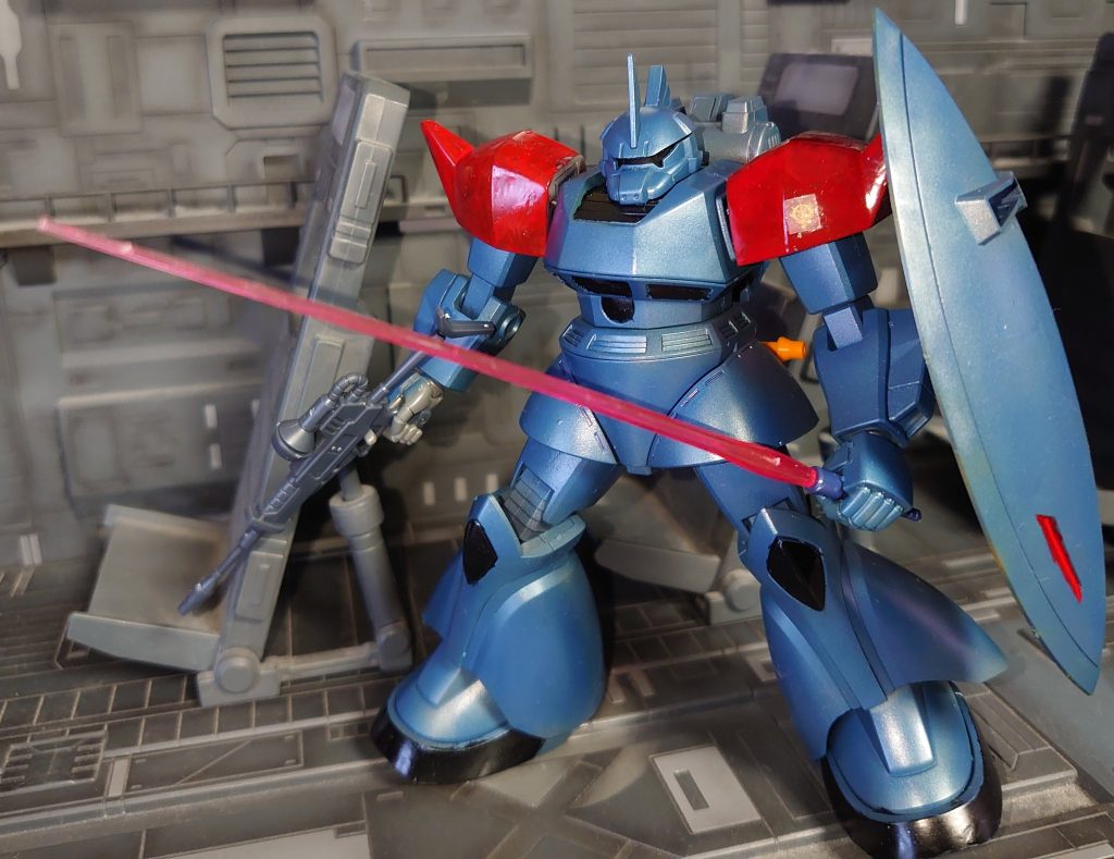 ニムバスは近接タイプなのでナギナタ以外にも普通のサーベル装備