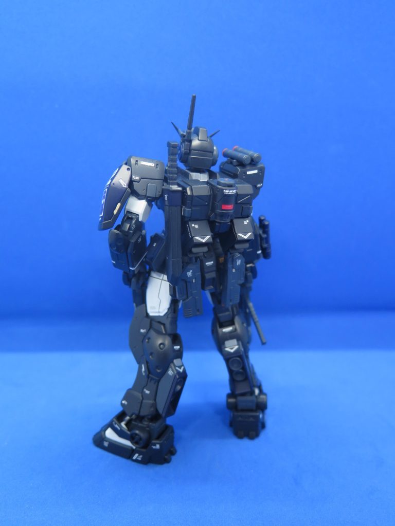 背後はこんな感じ。