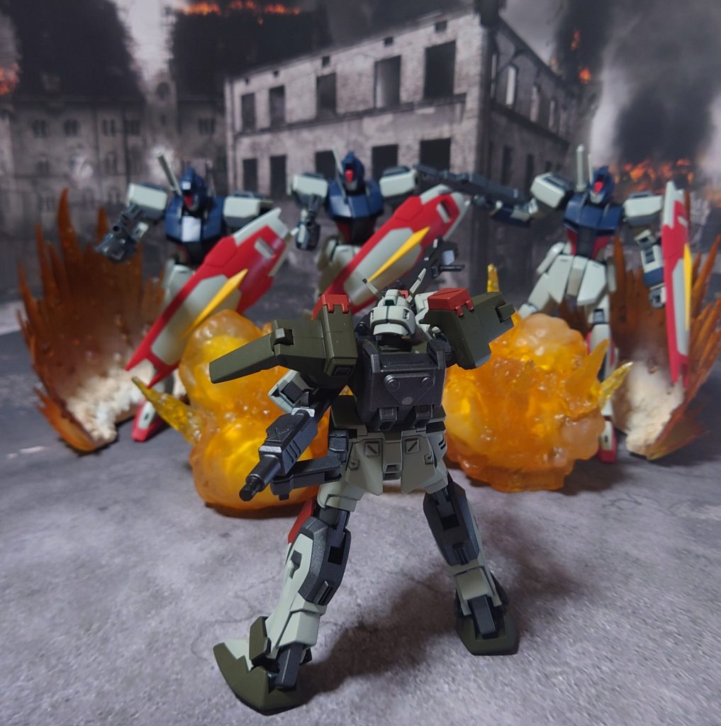 オーブ防衛戦、対装甲散弾砲が火を吹き、ストライクダガーの群れを薙ぎ払う。