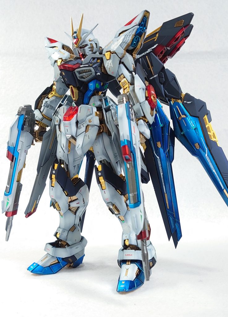 白…下地EVOブラック、EXホワイトでグラデーショングレー…下地EVOブラック、ニュートラルグレー2でグラデーション赤…下地EXブラック、EXシルバーでグラデーション、クリアーレッドでキャンディ塗装青…下地EXブラック、EXシルバーでグラデーション、クリアーブルーでキャンディ塗装黒…下地EVOブラック、プリズムブルーブラックつや消しゴールド成形色…下地EXブラック、レッドゴールドホワイトゴールド…下地EXブラックスターブライトゴールドカッパーゴールド…下地EXブラック…パールカッパー