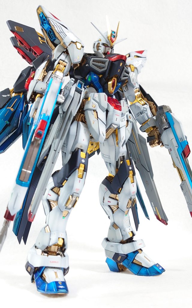 MGEX ストライクフリーダムガンダム グラデーション キャンディ塗装–3枚目/制作者:wat798
