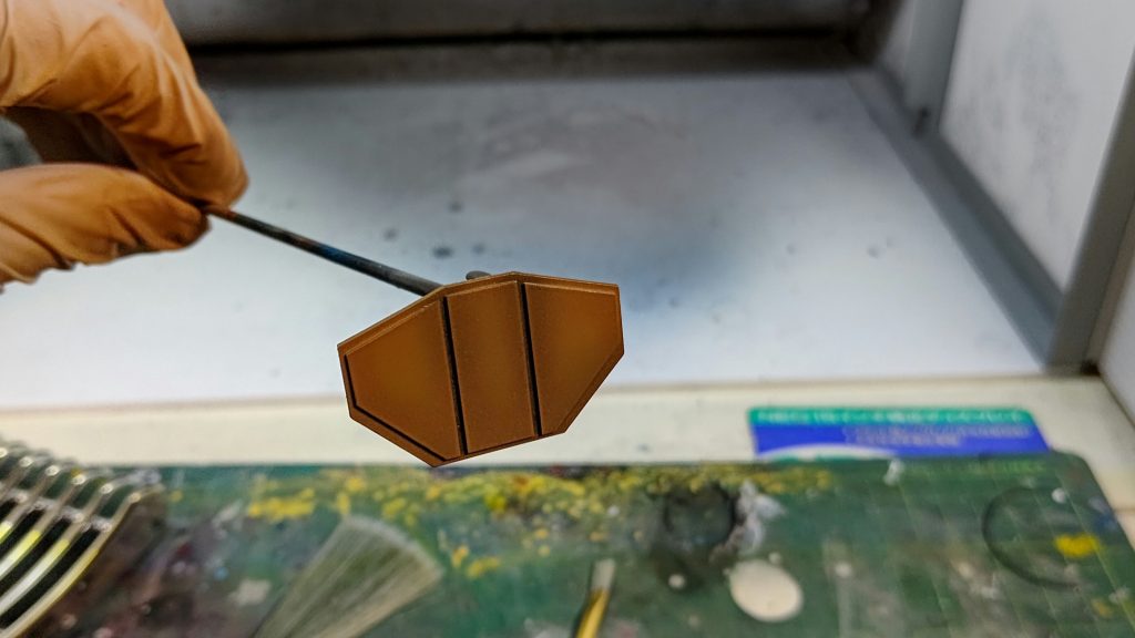 メインのカラーを載せてこんな感じで塗装しました