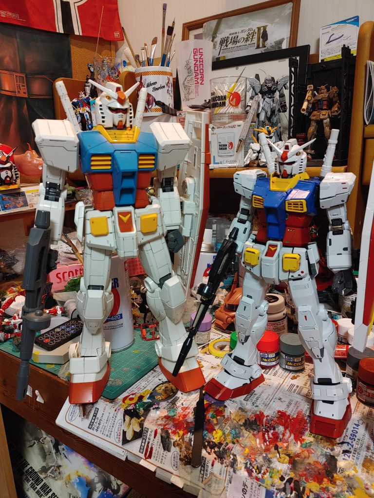 メガサイズのガンダムくんとも並べてみました！大きいですね....