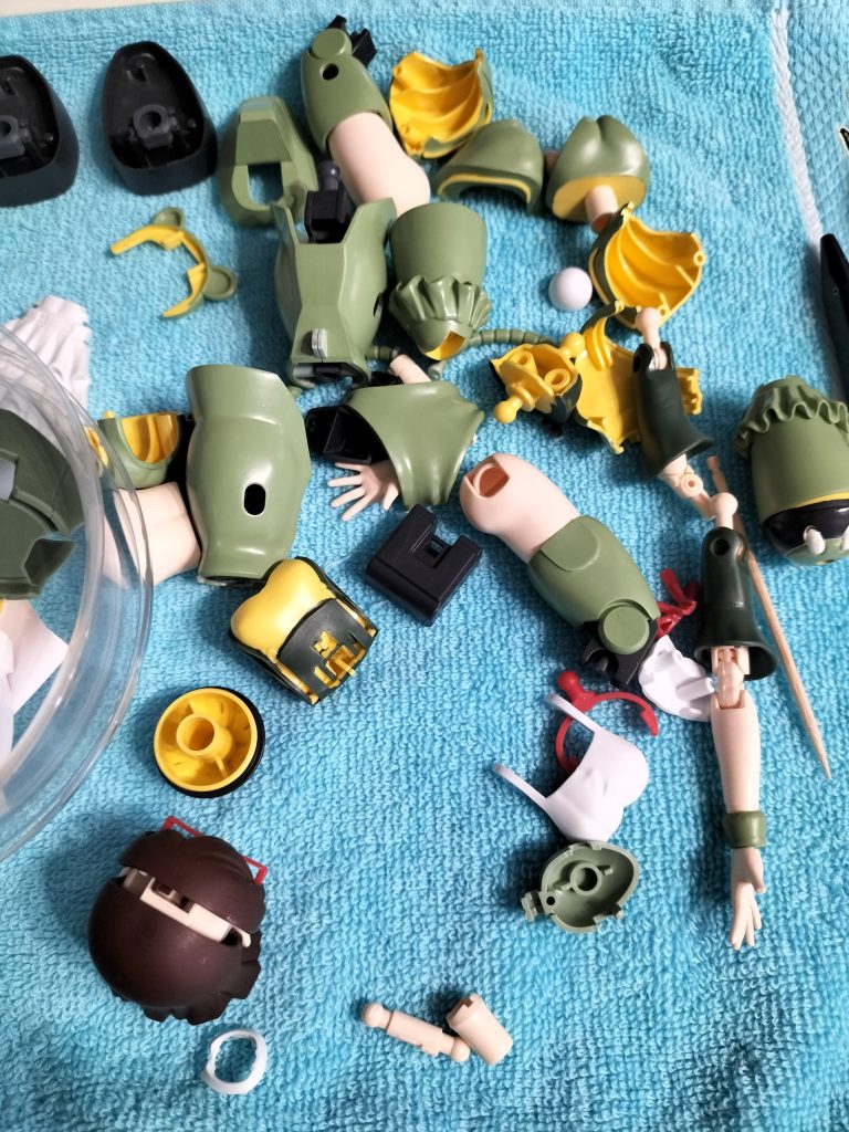 バラバラのパーツ。