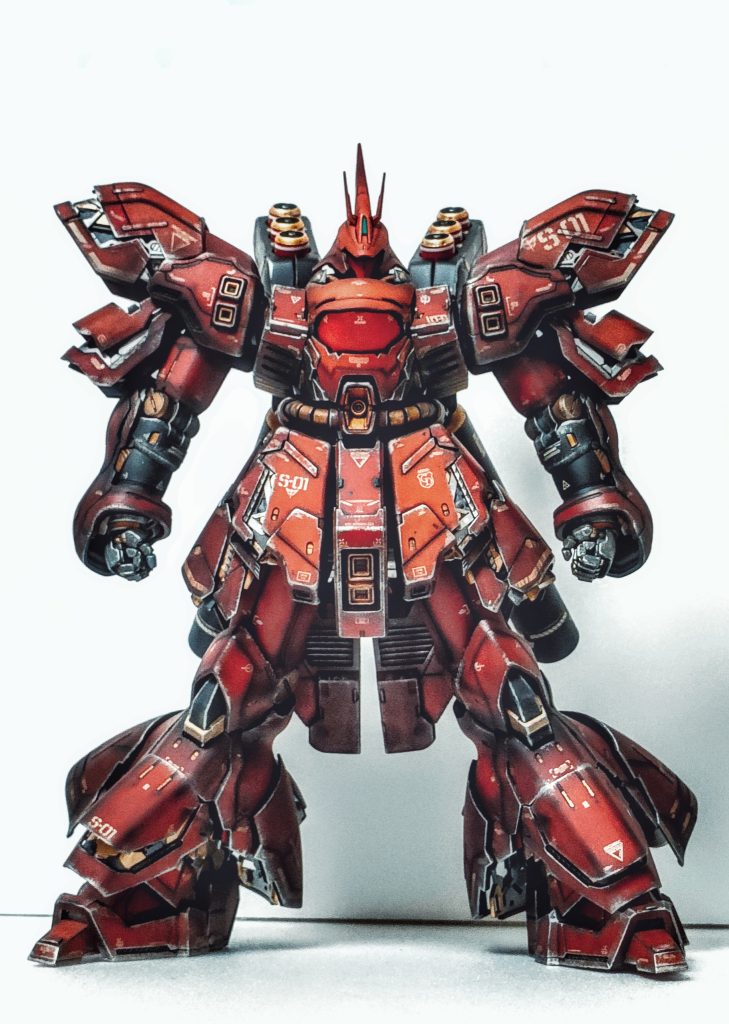 ハッチオープンして仁王立ち。デカいです。一気にイカツクなります。太ももを太くするとより良くなるかもしれません。ダクト周りの汚れや、干渉する部分を意識して着色しました。重モビルスーツらしくなったらいいなと。