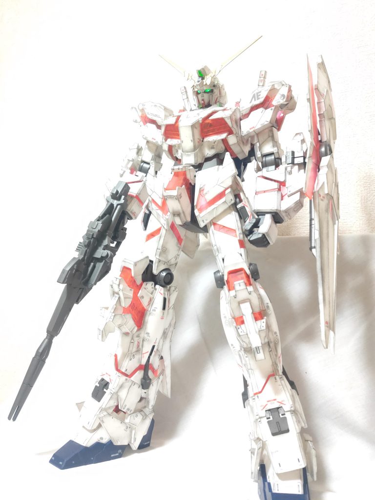 メガサイズモデル RX-0 ユニコーンガンダム Ver.TWC–3枚目/制作者：かえる