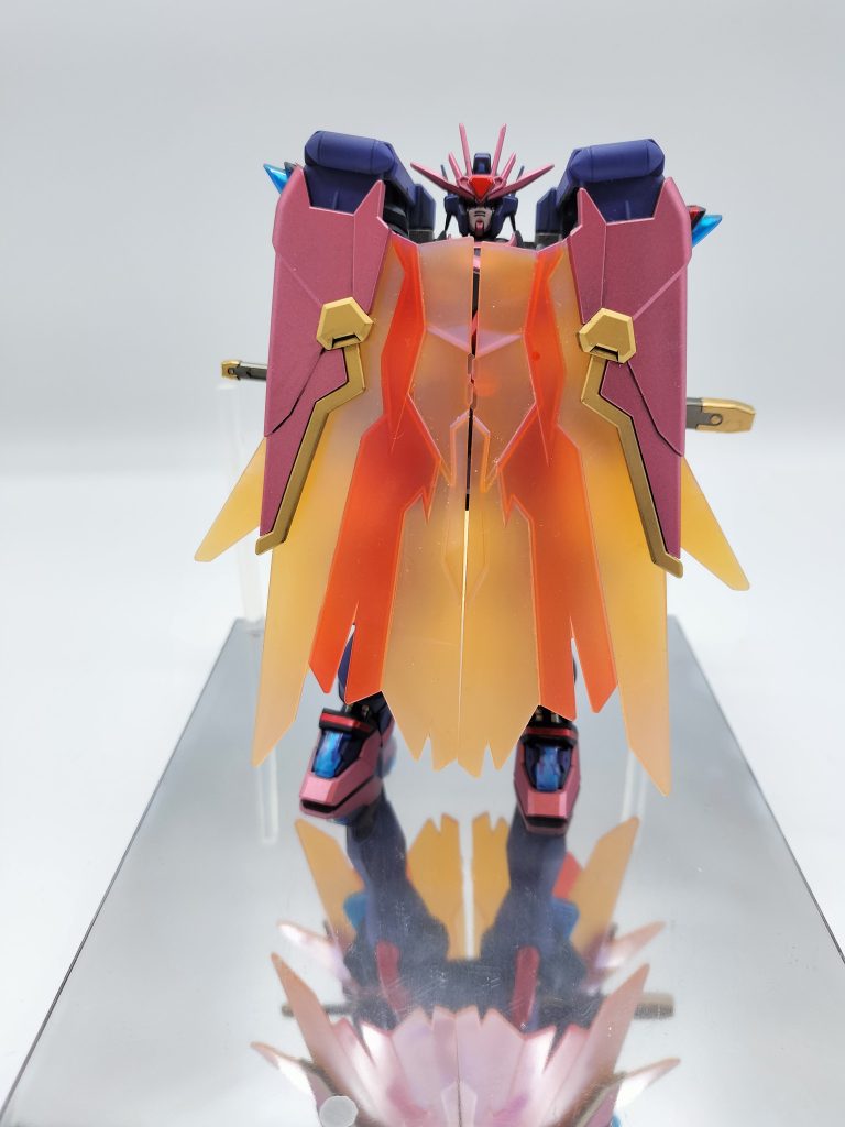 威の型。クリアパーツを一部クリアルージュで塗分けしました。