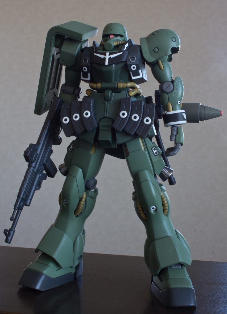 ゼー・ズールの時に書きましたがこのズールシリーズは傑作だと思います。再現度はもちろん言わずもがなですが、肩アーマーの接続部分はデフォルトで後ハメ加工(Cの字)されてて、設計者の思いが伝わるようで感動すると同時に何で水平展開出来んの??とも(笑)発売されてるバリエーションは全て作りました❗