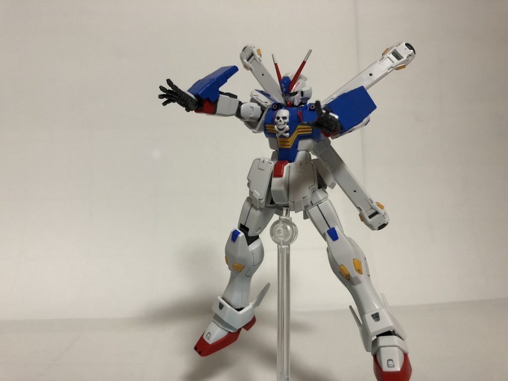 特徴的なIフィールドハンドもフルクロスやファントムみたいな全身Iフィールドが出てくるとその後に繋がることはなかったですな