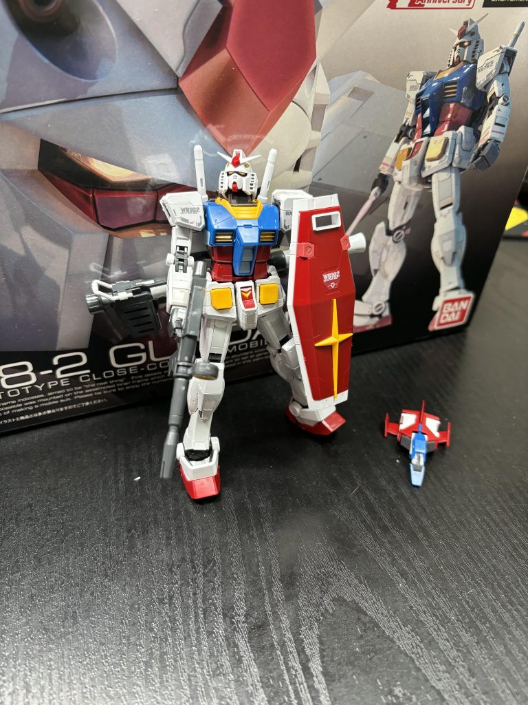RX-78-2 GUNDAM #2.5–3枚目/制作者：Pori Brown