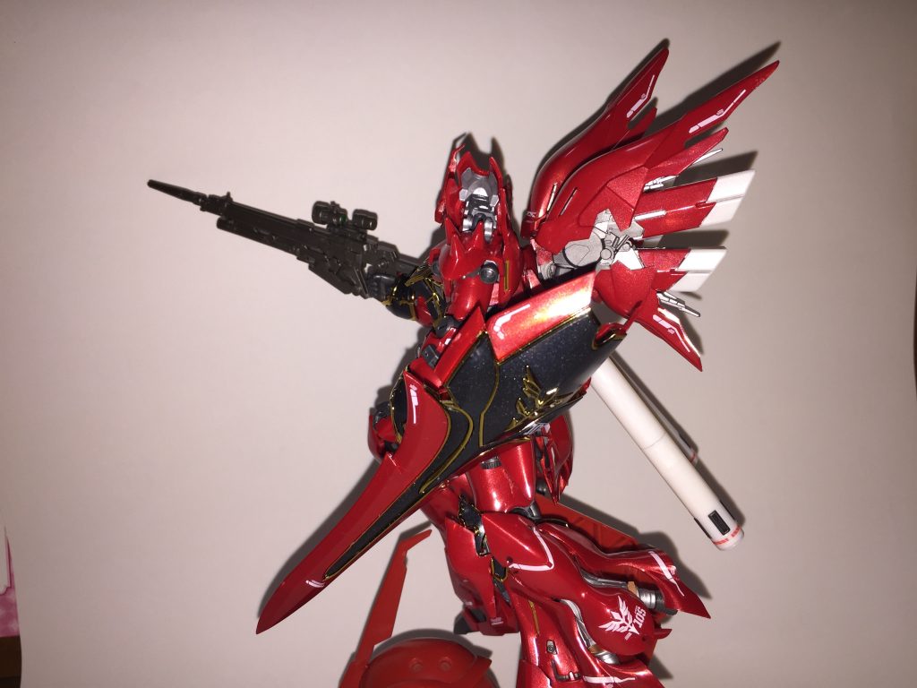 シールドのせいかスタンドにつけると左に傾きがち