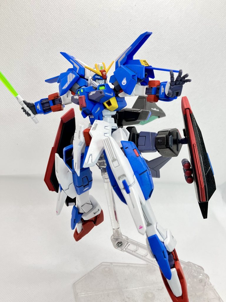 高い機動力とビルダーの技量で接近戦も難なくこなす