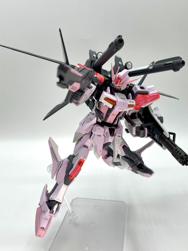 SEED撃ちポージングがどうも苦手だったのですが、稼働域も良好なキットなため、それっぽい構えをすることができたかと思います!