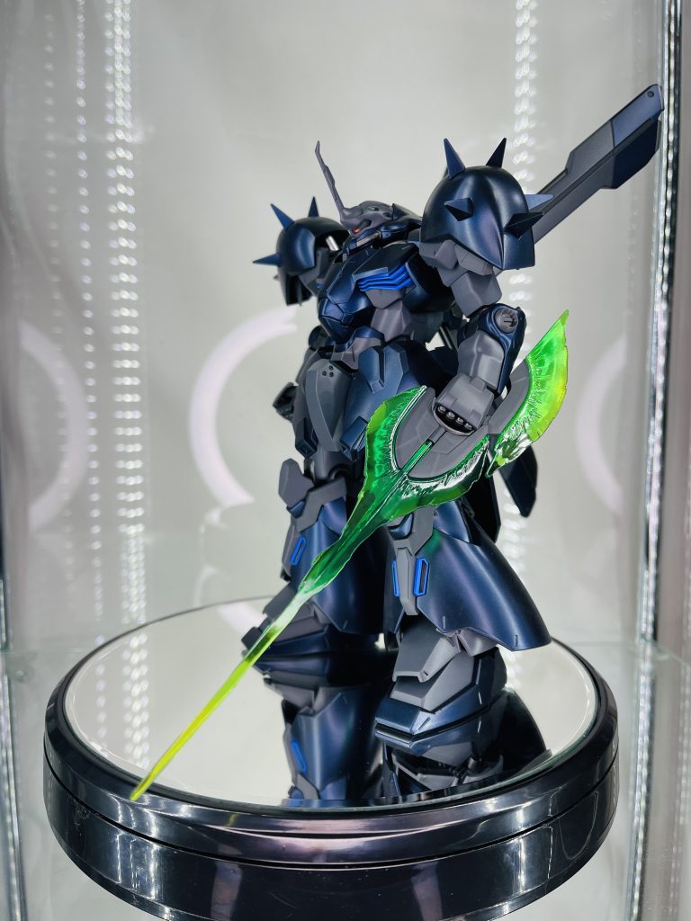 近接装備はミスサザビーの物をそのまま流用