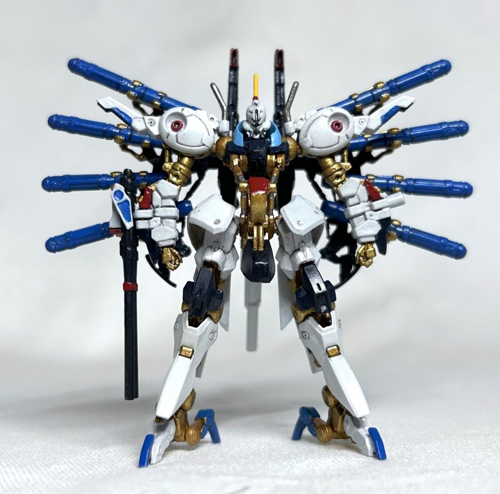 正面から。強めのアレンジなので、ストフリファンの間で賛否が分かれそうなデザイン。