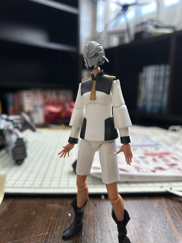 そこら辺のシナンジュスタインの頭をスレッタの体につけました