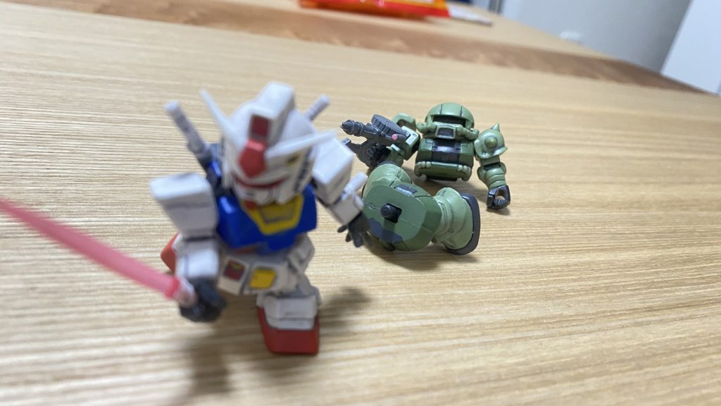 ザクⅡ–4枚目/制作者：シンラ