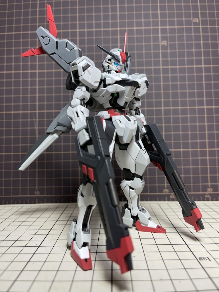 使用塗料ニュートラルグレー（Ⅰ・Ⅱ・Ⅴ）ヘキサカラー（レッド・ガンメタ）スターブライトシルバー等