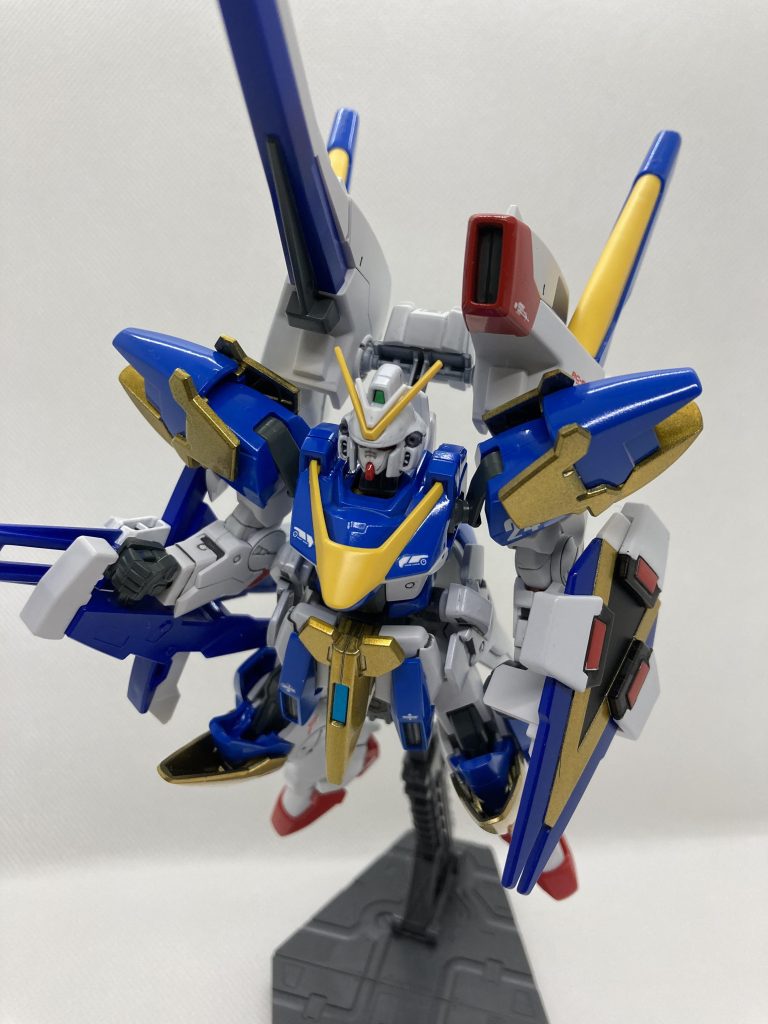 なるべく早く組立たかったので、ほとんど手を加えなかったです。合わせ目消しも一部だけ。塗装はほぼサフなしで、一部のみサフしました。アクリジョン と水性ホビーカラーとタミヤエナメルを使いました。