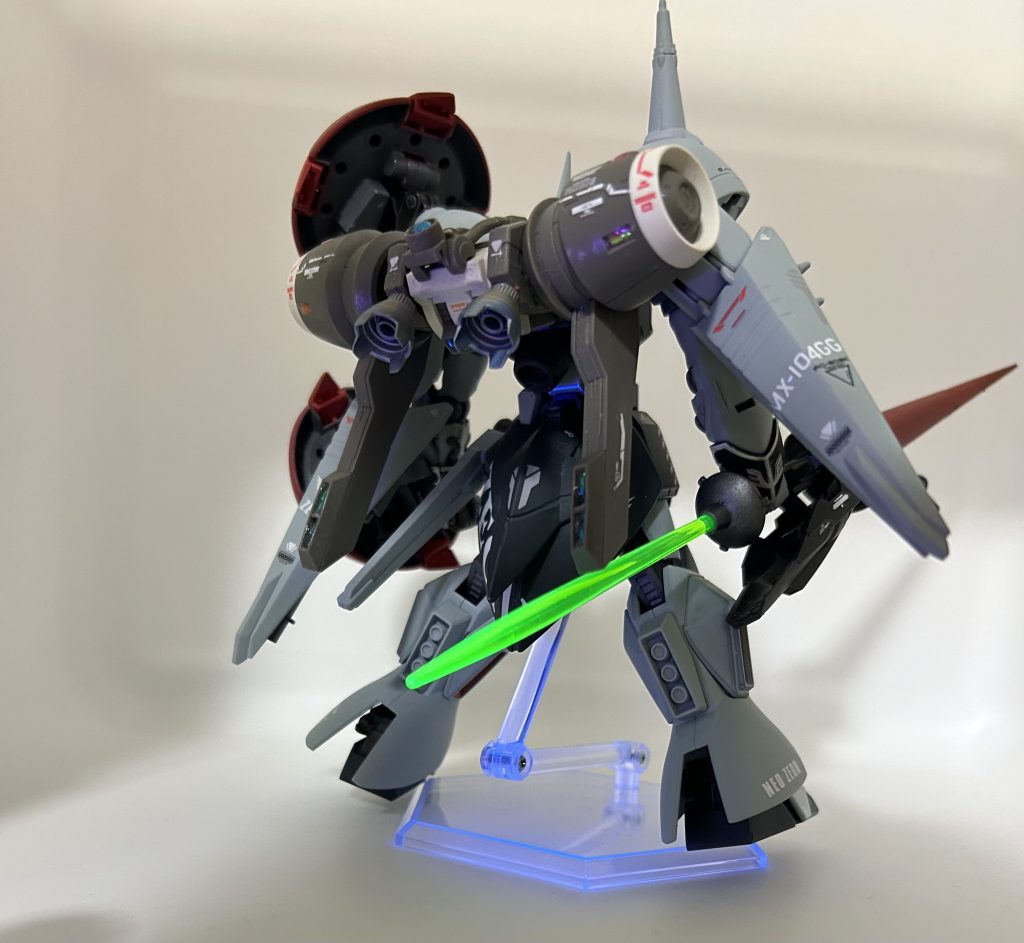 サフ無しで塗装したら下地が出るし厚塗りし過ぎで垂れるし、失敗だらけでしたいつもだけど改造は上手く行くけど塗装になると失敗だらけです