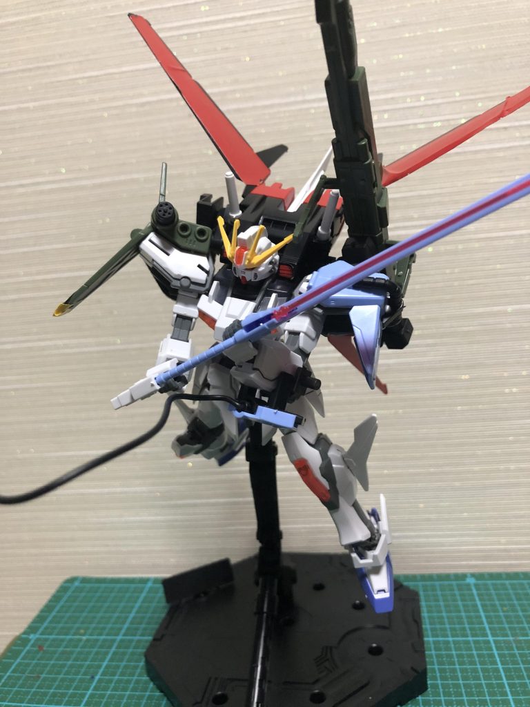 皆さんのアドバイスを生かしてポーズを決めた写真を追加