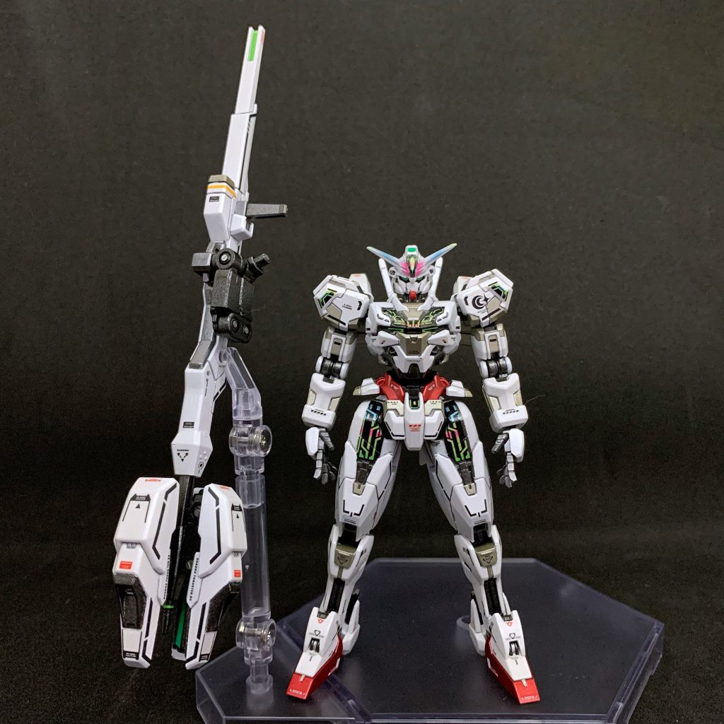 前作のGフレームFA サザビーと比べるとスマートな機体かつパーツ分割が親切になっていたので、全体的にサクサク作業を進めることができました。積んであるGフレームがまだまだ残っているので、今年もすきま時間にコツコツ制作していけたらと思います。最後までご覧いただきありがとうございました。ご覧いただいた皆さんの参考になるところが少しでもあれば幸いです。