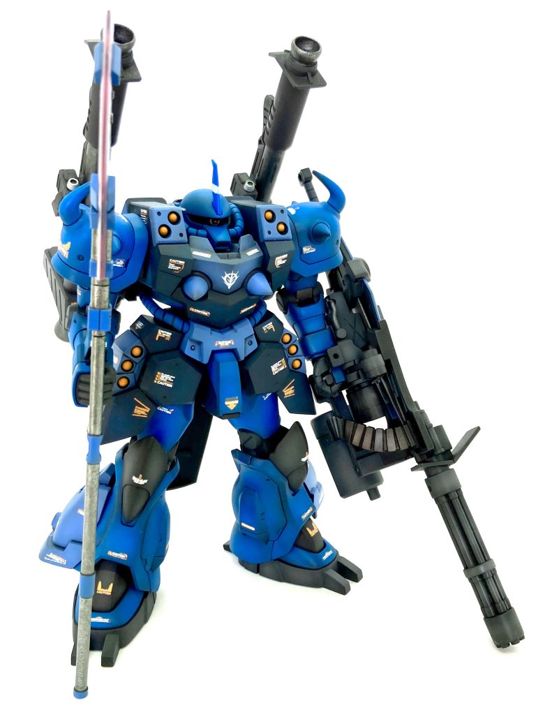 塗装は…  青と薄い青と濃い青(笑)  あと、黒とグレーと焼鉄色。いつも適当にある色を調合して塗っているので再現性がありません( ´Д`)y━・~~