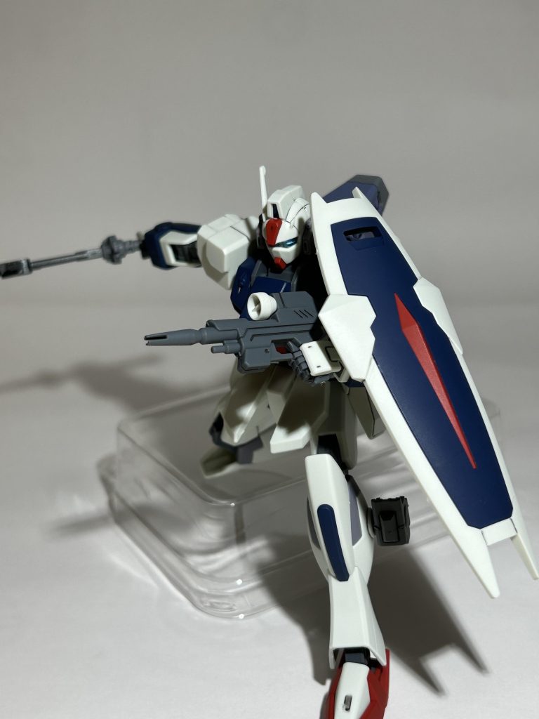 ビームカービンは左足にホルスターを