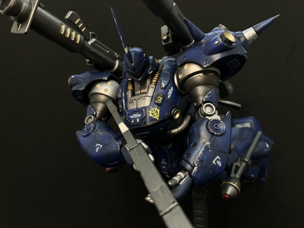 黒立ち上げのグラデーション塗装です。今回は強めのドライブラシしたかな！