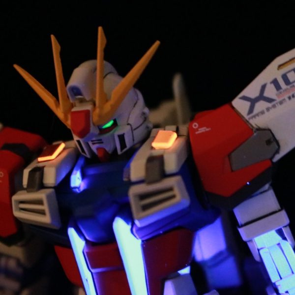 スタービルドストライクガンダム