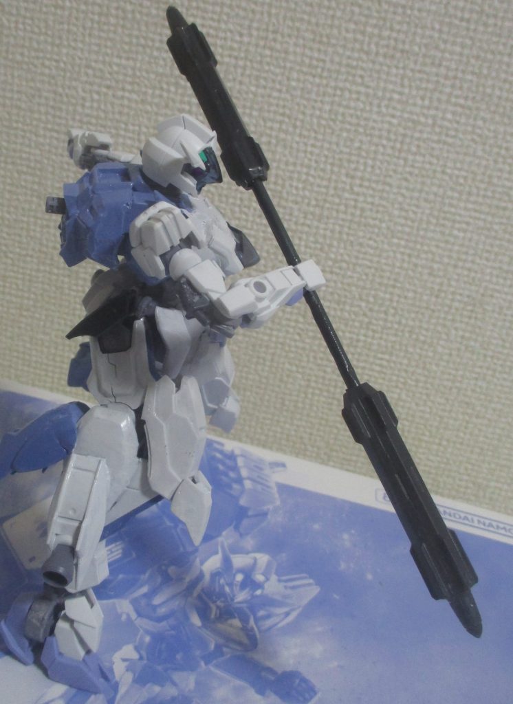 武器3:メイスロッド端白星のショートメイス×2とランナー棒で製作。ちなみに、先程のライフル共々、このメイスロッドを参考に、端白星の武器が作られたという脳内設定にしてますww