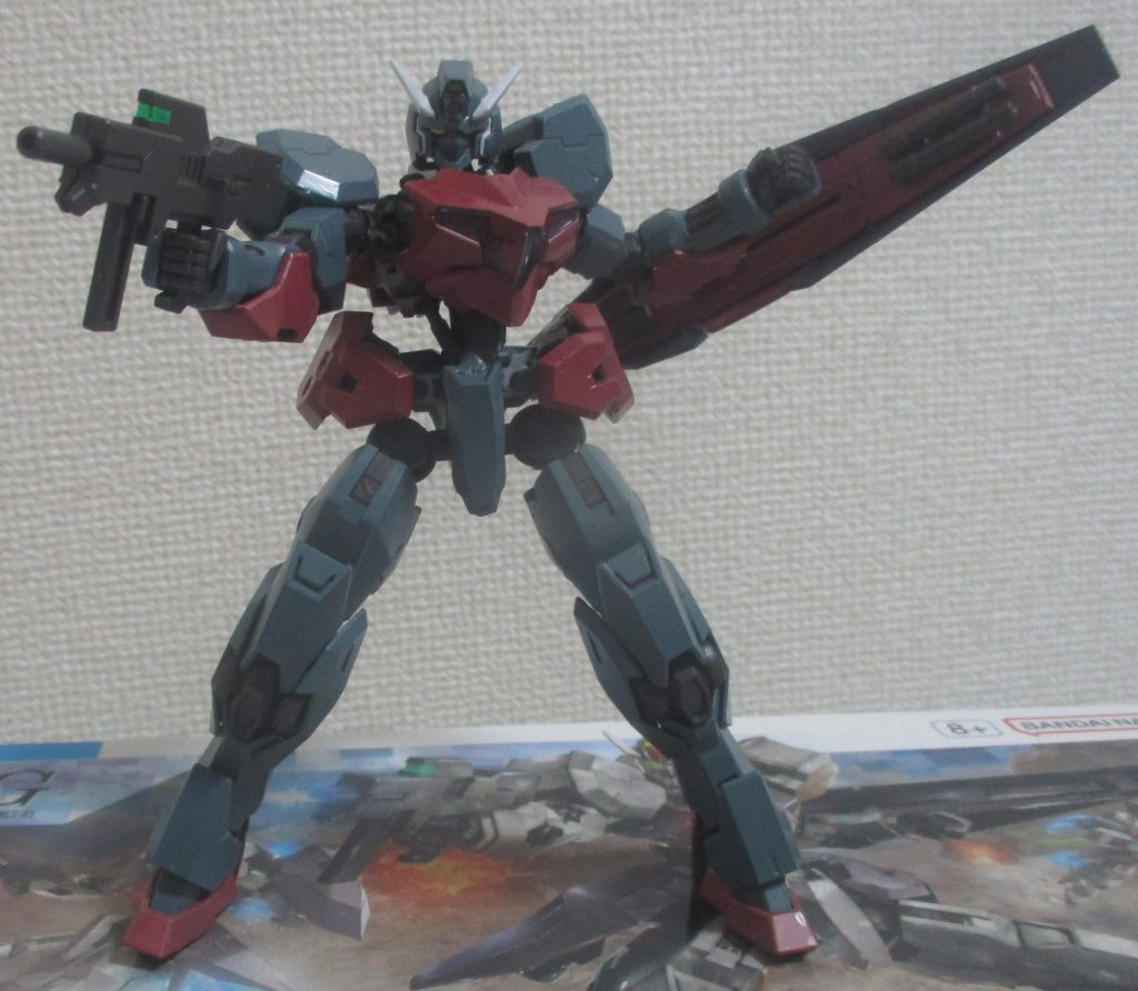 基本武器は元のガンヴォルヴァと同じく、ライフルとシールドです。