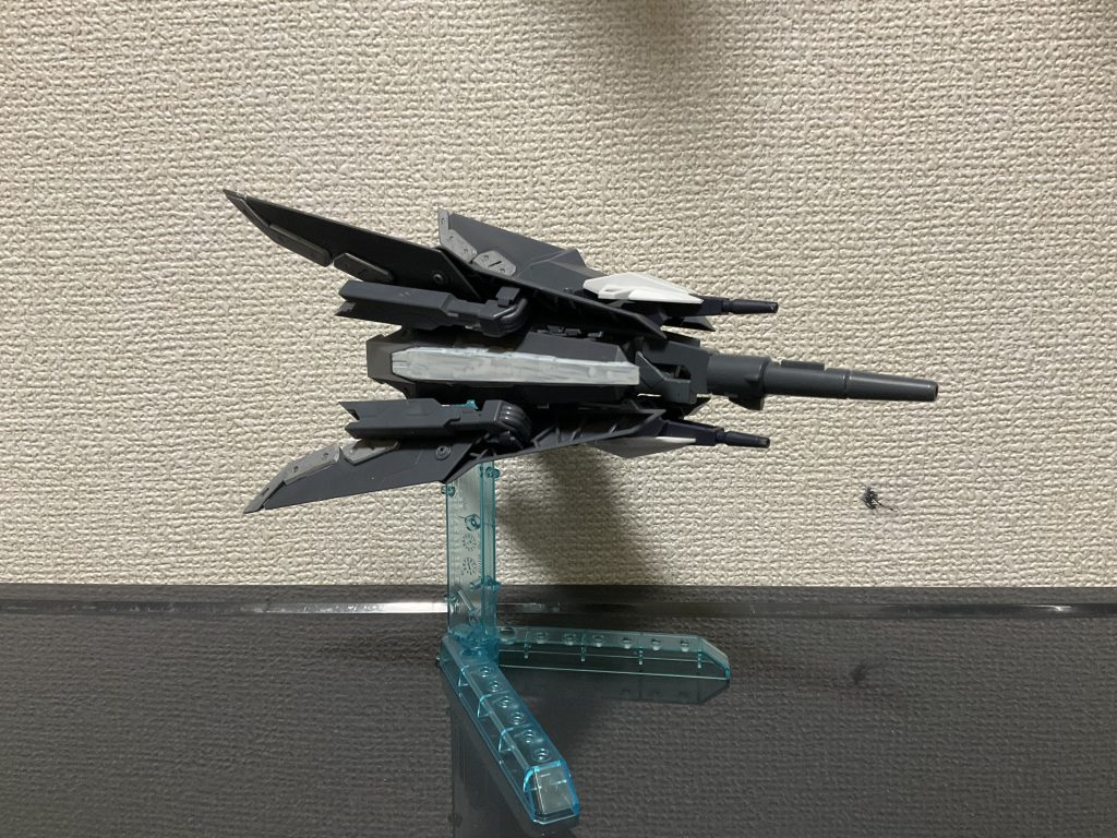 宇宙用に幹部の上下にビットを装備してみましたなお、このビットたちは銃口からビームサーベルを展開できる設定にしてあります