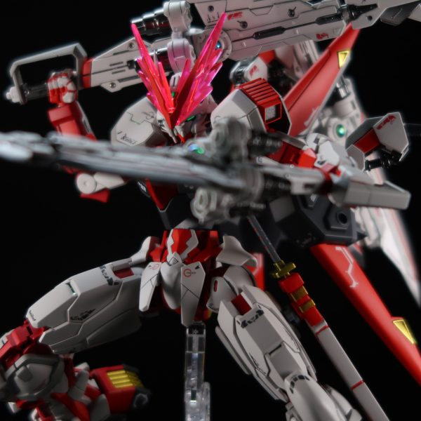 ガンダムアストリアル　レッドドラゴン