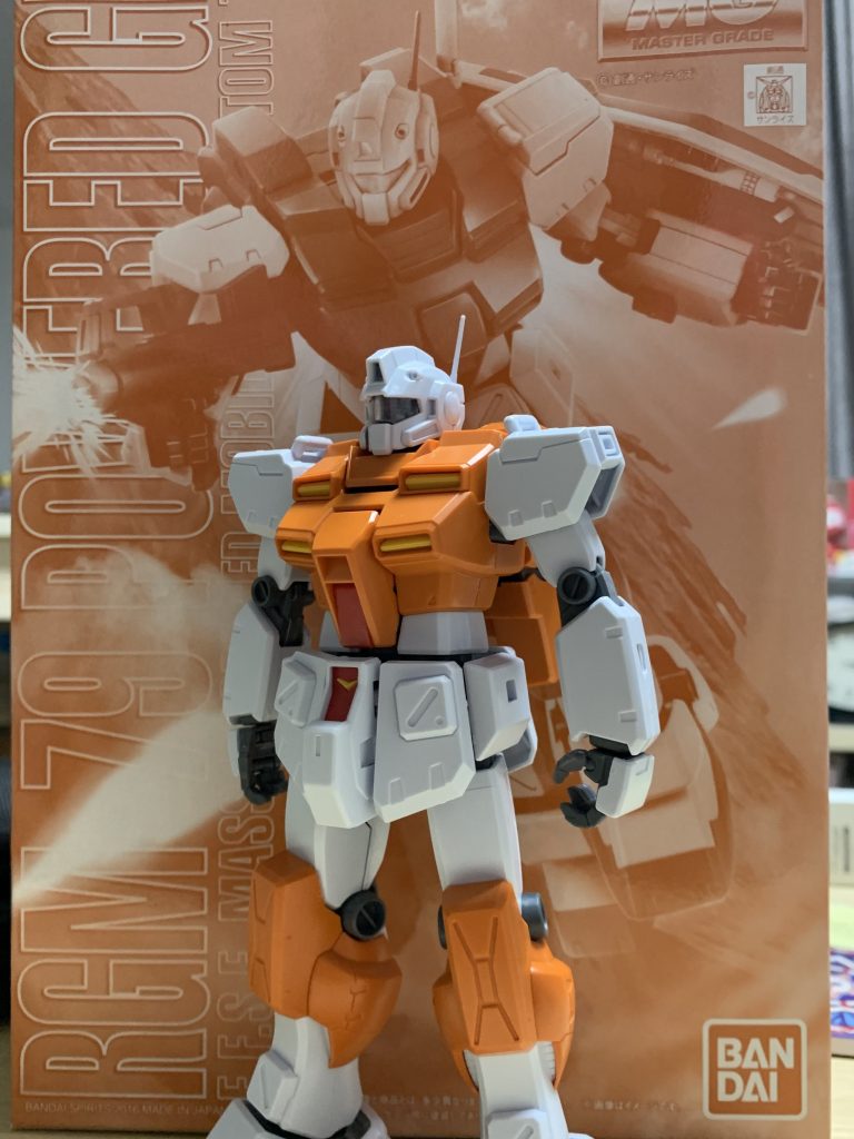 素組みです。元がジム改ベースのやや古めのキットなので、合わせ目消しはそこそこあり。武器、腕、踵は消して他は段落ちにしました。