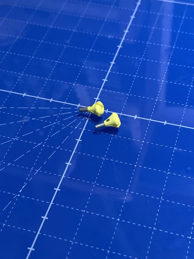 ファンネルは軽く塗り分けています。