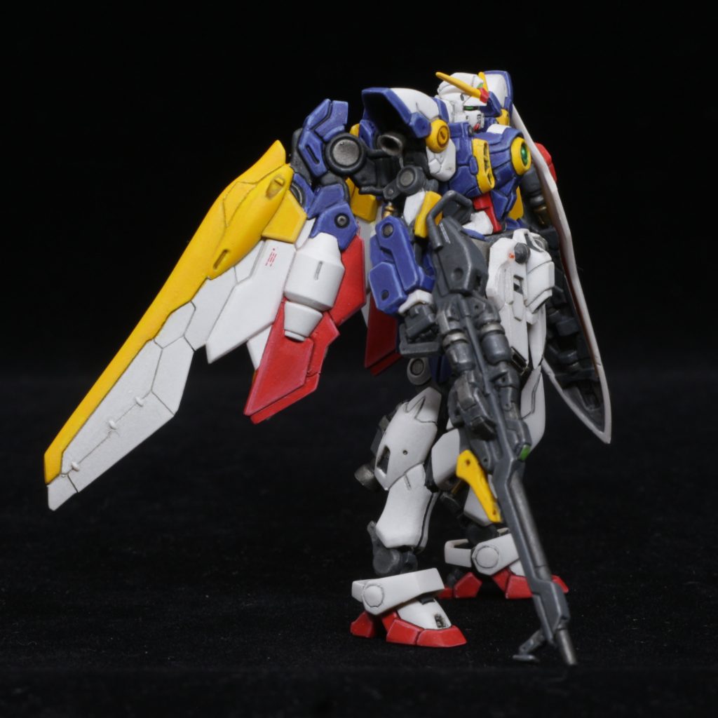 バスターライフルもゴツくて迫力があります。