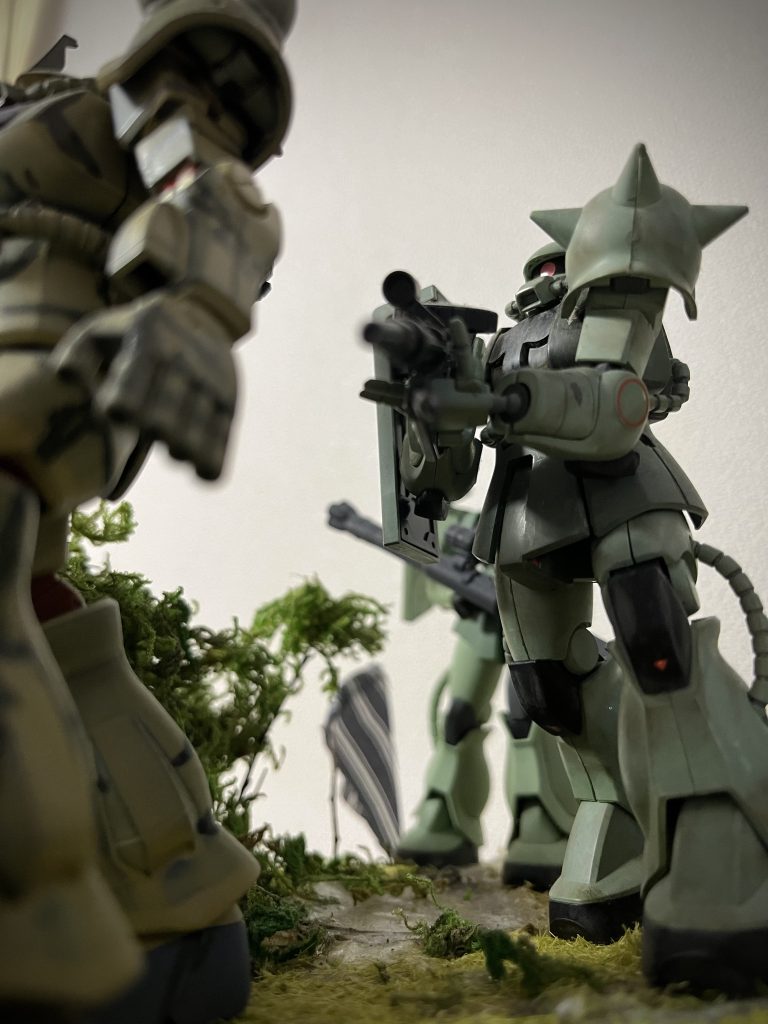 進軍！！倒されたジムの中に乗ってた人視点みたいな感じで