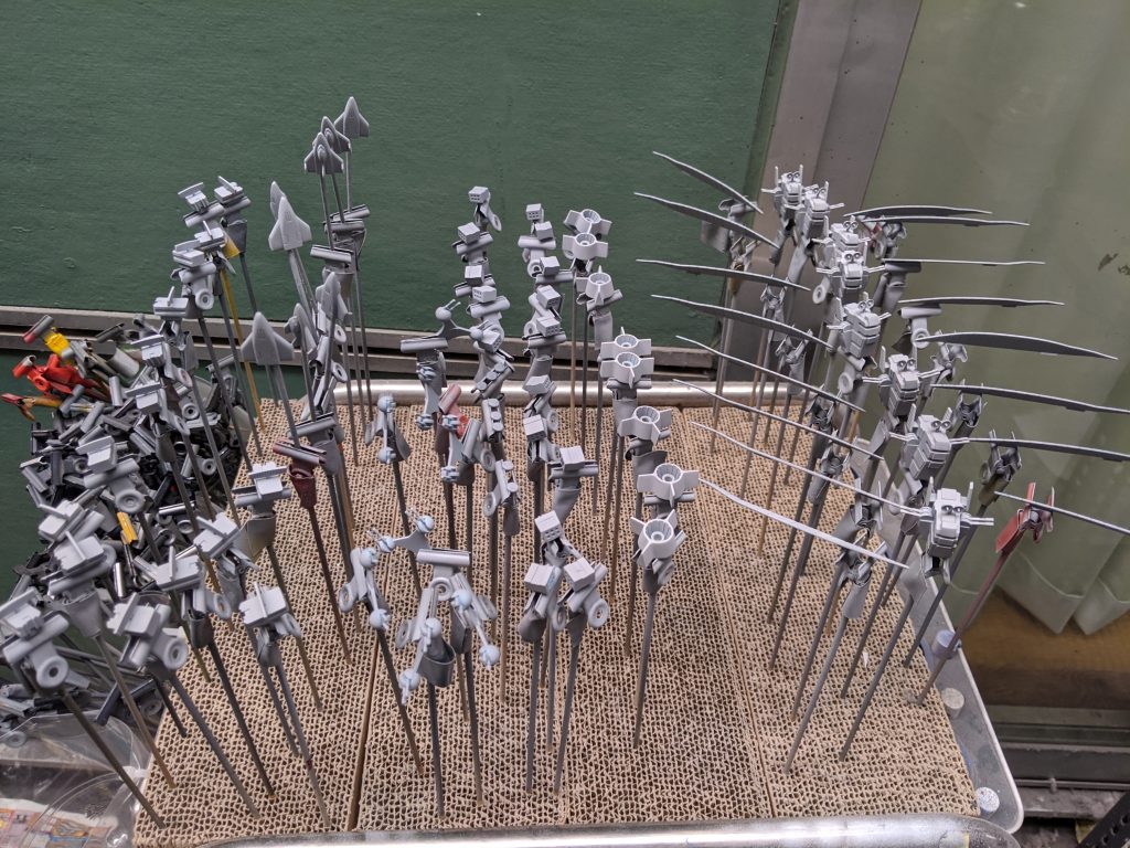 旧キットはパーツが少ないのに8隻もあれば結構な数になります。