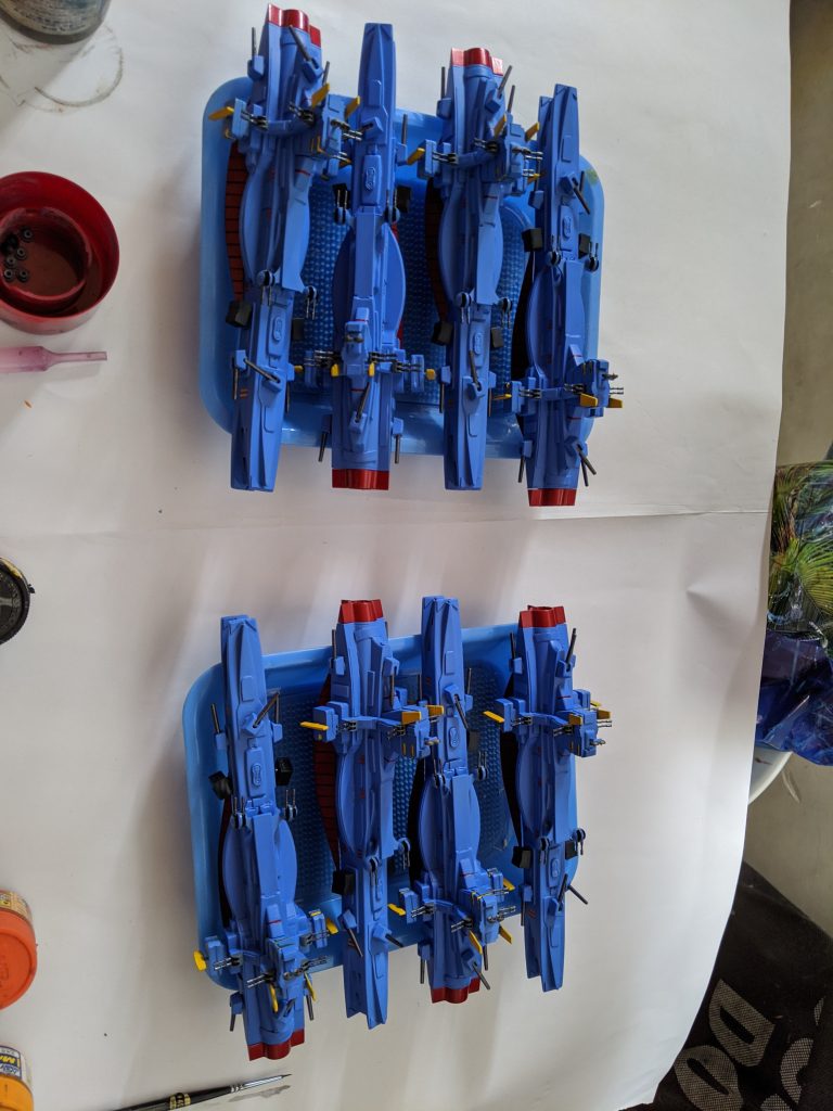 サラミス8隻・・・サラミスって全方向に突起物があるのでうっかり平面に置くこともできずに最後まで苦行でした。