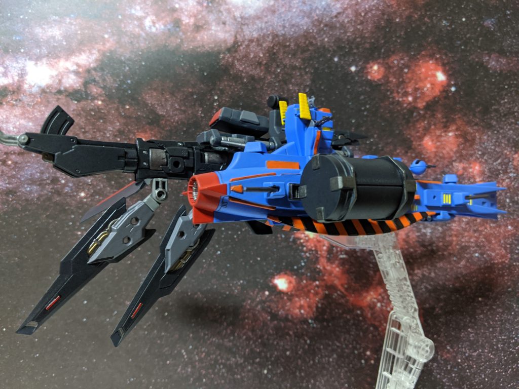 使い捨てと考えるにはあまりにもコストがかかりすぎるため、実戦配備されたものにはネェル・アーガマのように艦の中心に据える一体型となり、後付けオプション案はお蔵入りとなった。