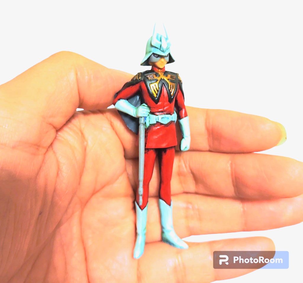 MG付属のフィギュアは柔らかいPSでヤスリが困難　いつもバフ掛します 　バリ等はカッター等で削り落としアクリルガッシュにて筆塗り　先日アクリルガッシュとクレオスの水性ホビ－カラ－を塗り比べしましたら圧倒的にクレオスに軍配があがりました　あくまでも塗りやすさだけの比較ですが・・・