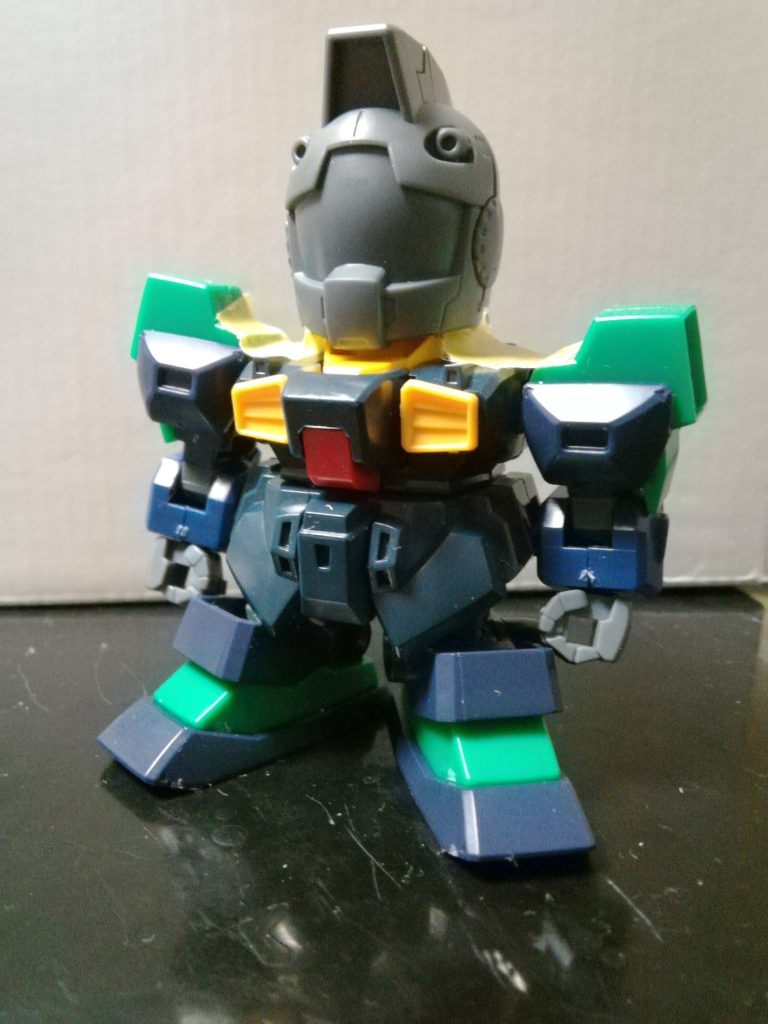 BB戦士のガンダムMk-Ⅱを基軸に、HGUCのネモとクロスシルエットのジムヘッドを持ってきて作成しております。