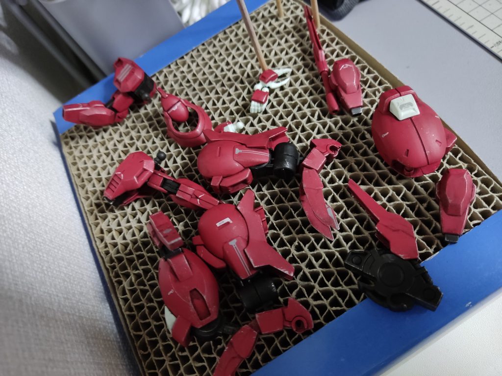 こちらもドライブラシ中。けっこう時間かかります。