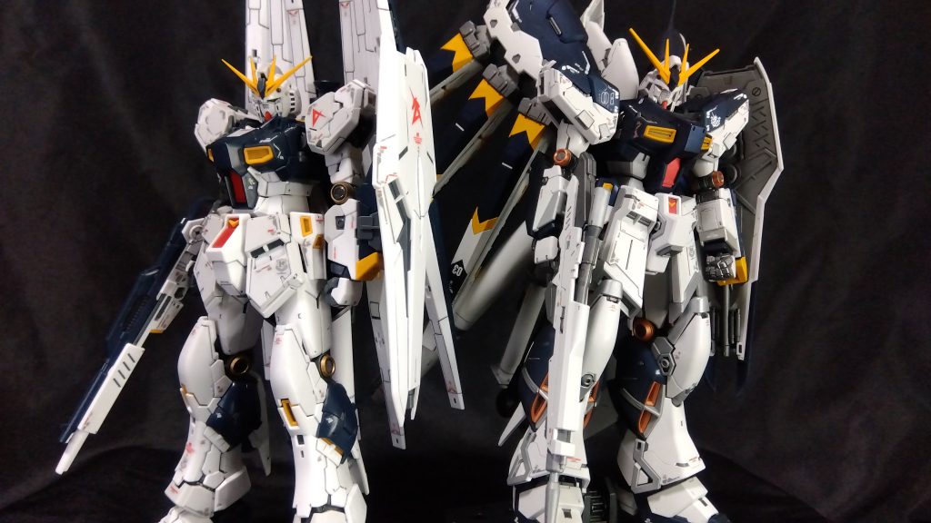 過去作の素組みνガンダムさんと一緒に
