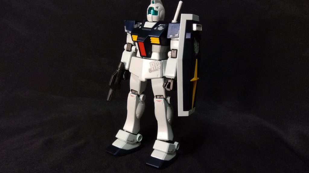 〜翌日〜B「…え?なに…これ…」A「えーと…受領書と…なんか添付ついてんな」…1年戦争時の暗礁宙域で発見した大破したサラミスの格納庫から偶然見つかった『当時物のジム』です。貴重な機体ですがロンドベルの為に送らせていただきます…B「はぁ〜?!どうしろってんだよこんなの!」A「あー…雑用にでも使うか…」アストナージ「…。(せっかくだから大尉の機体色にでも塗っておくか…)」アムロ「おい…今、何考えてた?!」