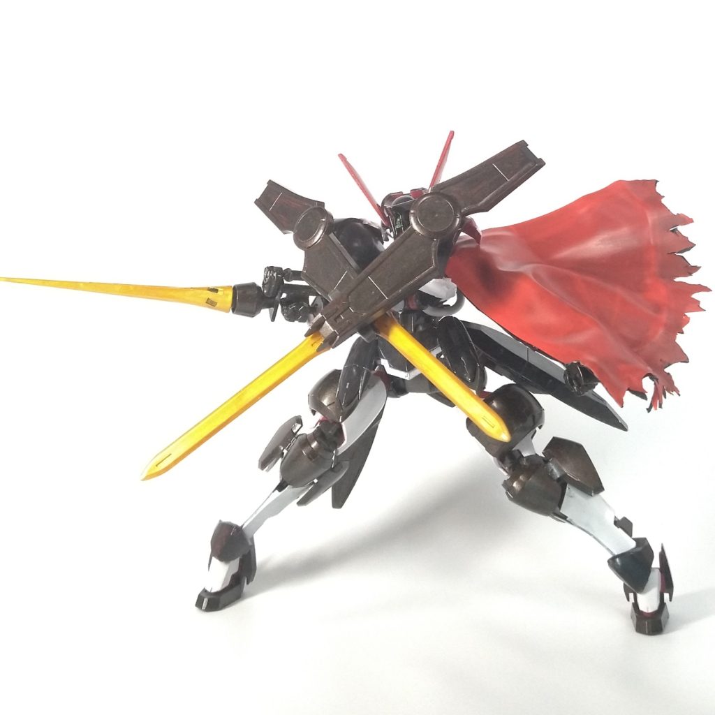 思ったよりフレキシブルに動く肩シールド。ディフェンスロッドより使いにくそうですがさしたる問題ではない。