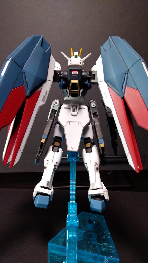 背面はやっぱり手抜きしてしまいました。いつも抜いてしまいます。